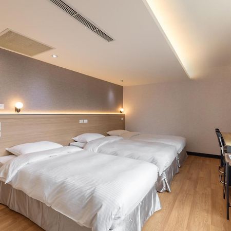 New World Hotel Тайбэй Экстерьер фото