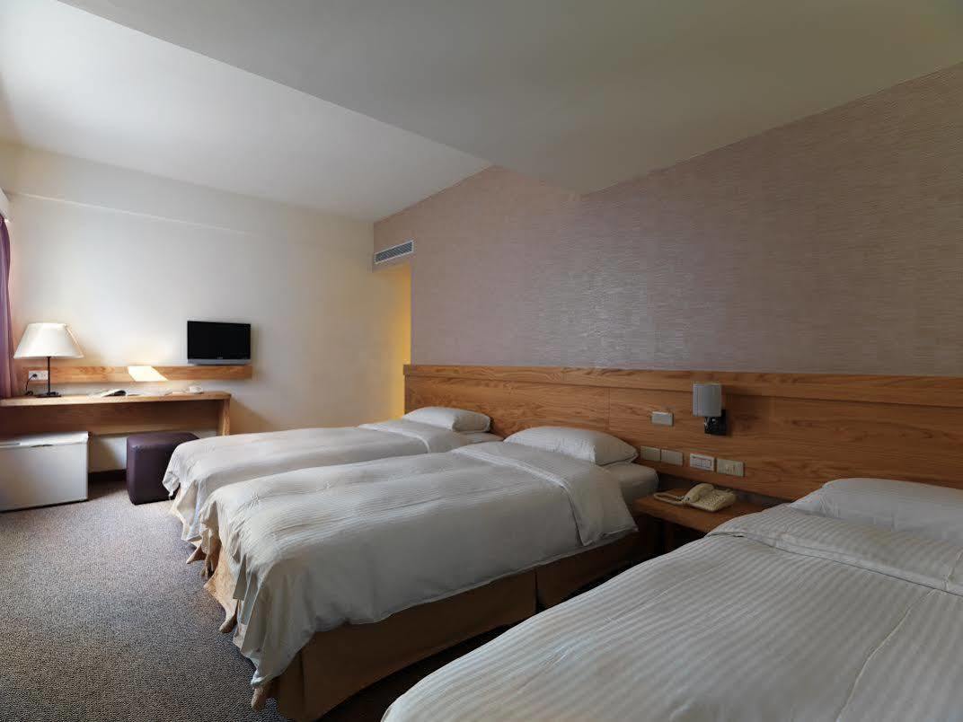 New World Hotel Тайбэй Экстерьер фото